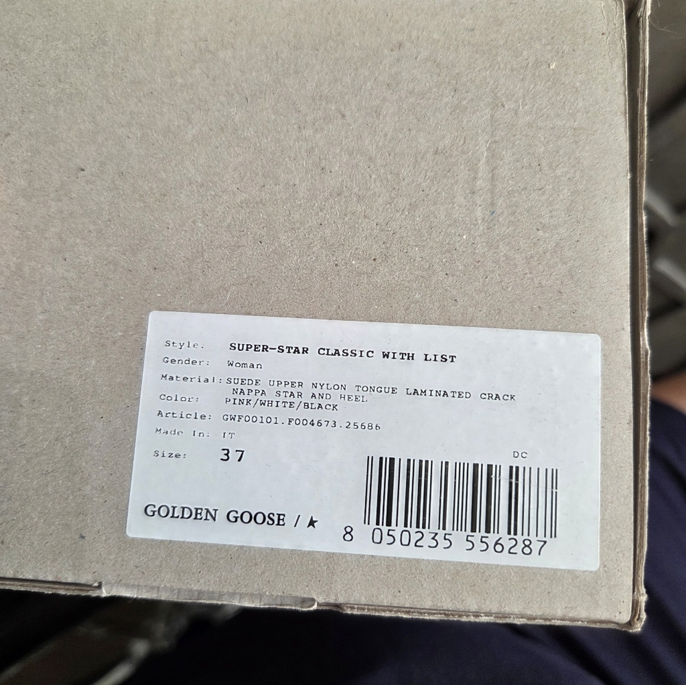 Golden Goose Superstar Pink Sneakers - Picture 7 of 10
